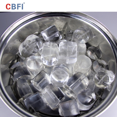 อิเล็กทริก Tube Ice Machine น้ํา/อากาศเย็น อิตาลี วาล์ว Castal 28.3kw ความจุในการเย็น 3500 กิโลกรัม เครื่อง